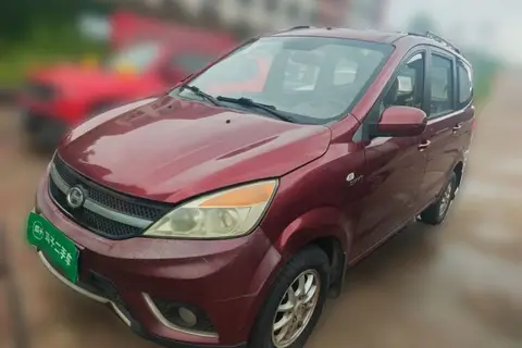 BAIC M50S 2015