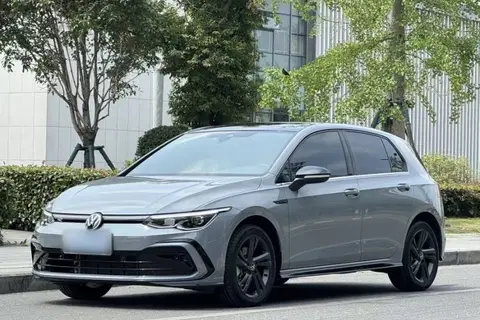 Volkswagen Golf 2024