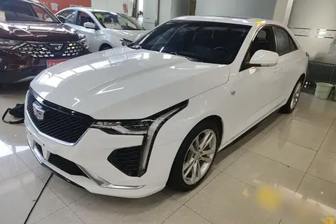 Cadillac CT4 2022