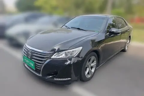 Toyota Crown 2017