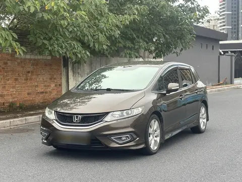 Honda Jade 2015