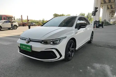 Volkswagen Golf 2021