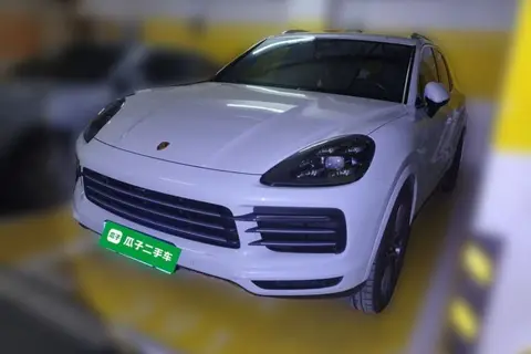 Porsche Cayenne 2021