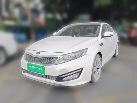 Kia K5 2011