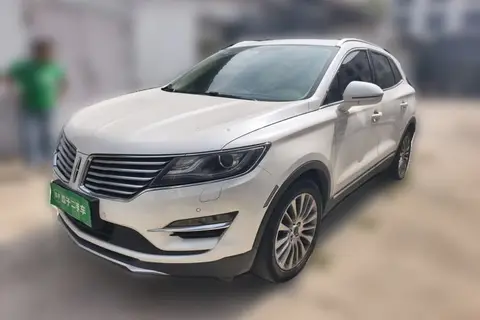 Lincoln MKC 2015