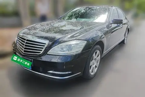 Mercedes-Benz S-Class 2012