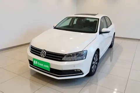Volkswagen Sagitar 2016