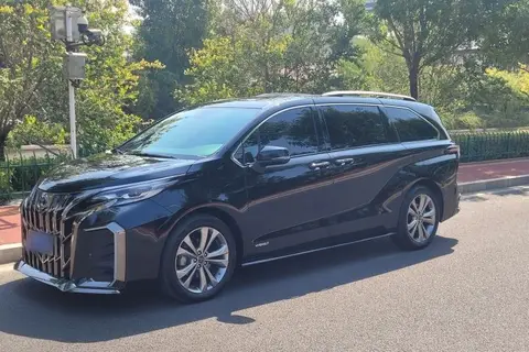 Toyota SIENNA 2023