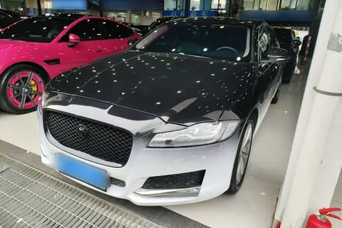 Jaguar XFL 2019