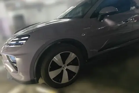 Porsche Macan 2024