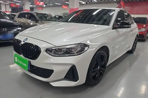 BMW 1 Series 2022