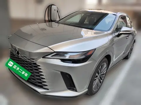 Lexus RX 2025