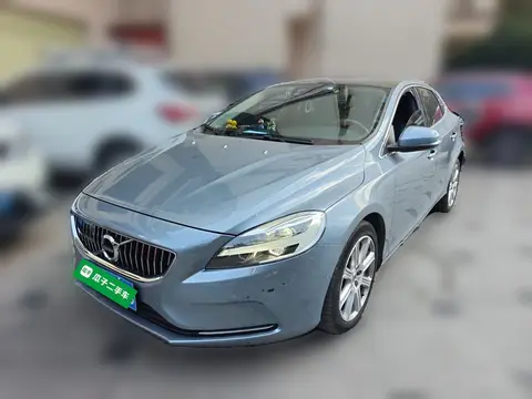 Volvo V40 2016