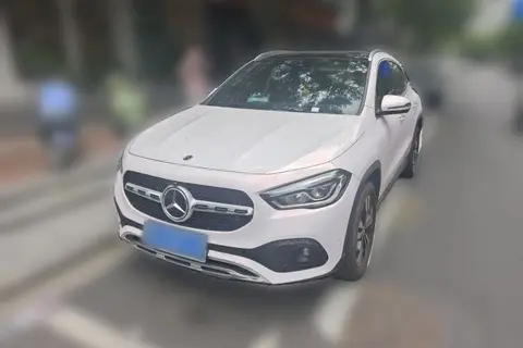 Mercedes-Benz GLA 2023
