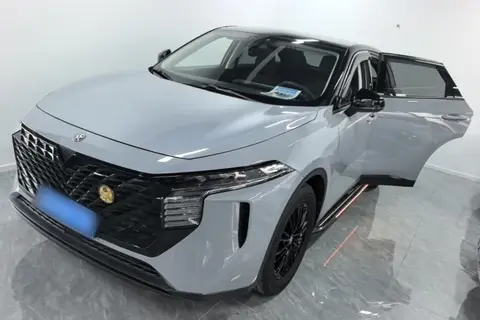 Venucia V 2022