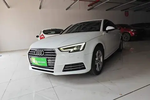 Audi A4L 2018