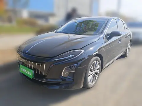 Hongqi E-QM5 2024