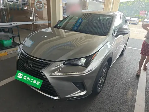 Lexus NX 2021
