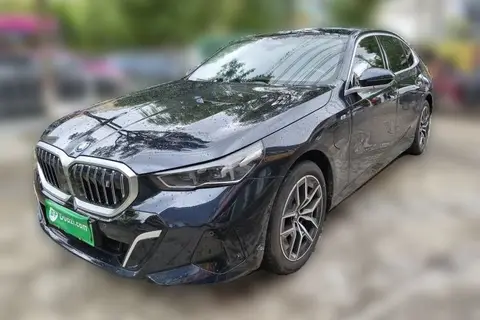 BMW i5 2025