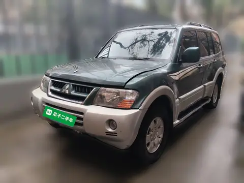 Mitsubishi Pajero 2011