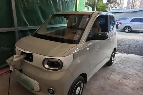 Wuling Hongguang MINIEV 2025