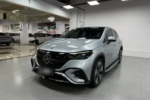 Mercedes-Benz EQE SUV 2023