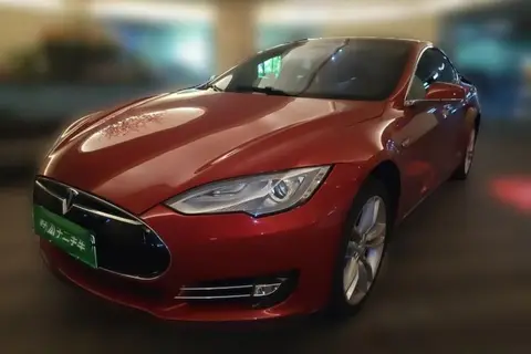 Tesla Model S 2014