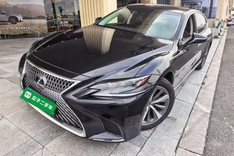 Lexus LS 2020