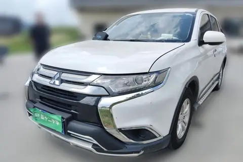 Mitsubishi Outlander 2016