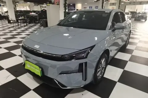 Geely L6 2025