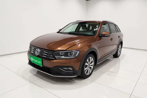 Volkswagen C-TREK 2017