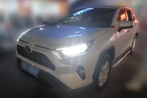 Toyota RAV4 2021