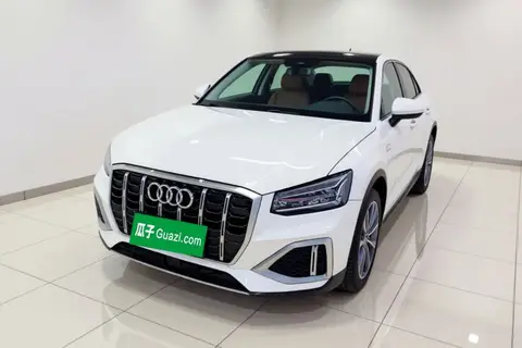 Audi Q2L 2022
