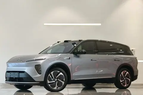 NIO ES8 2024