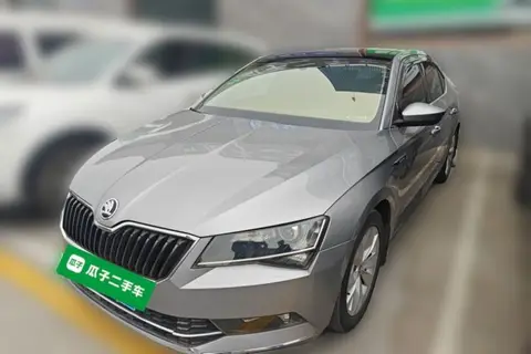 Skoda Superb 2016