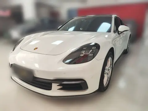 Porsche Panamera 2020