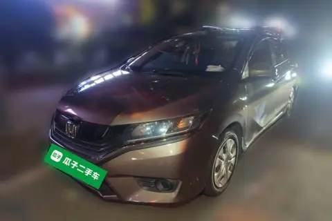 Honda Greiz 2016