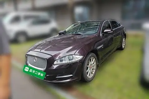 Jaguar XJ 2013