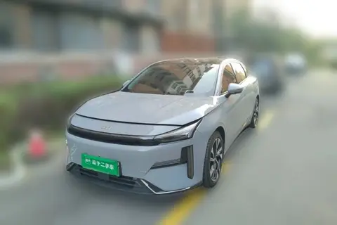 Geely Galaxy L6 2024