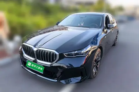 BMW 5 Series 2025