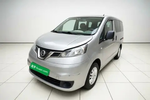 Nissan NV200 2015