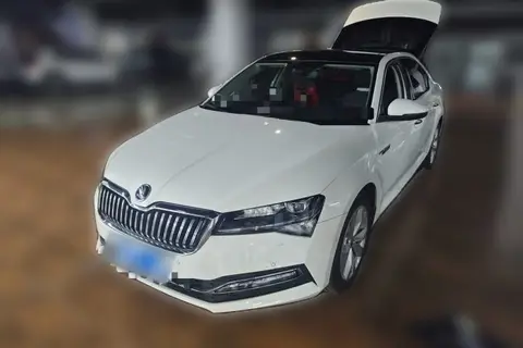 Skoda Superb 2020