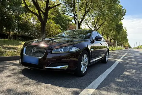 Jaguar XF 2014