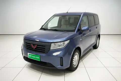 Wuling Hongguang PLUS 2019