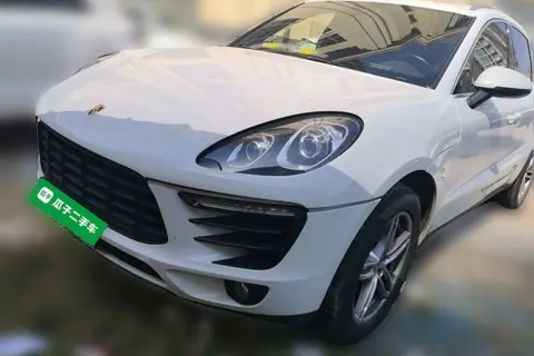 Porsche Macan 2016