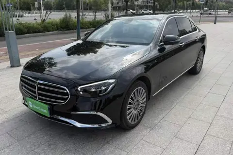 Mercedes-Benz E-Class 2022