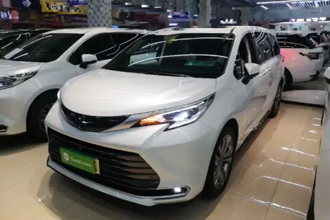 Toyota SIENNA 2023