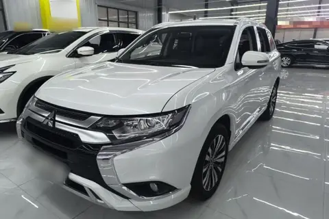 Mitsubishi Outlander 2021