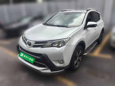 Toyota RAV4 2015