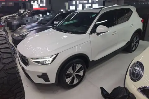 Volvo XC40 2024